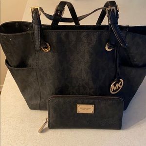 Michael Kors bag and wallet